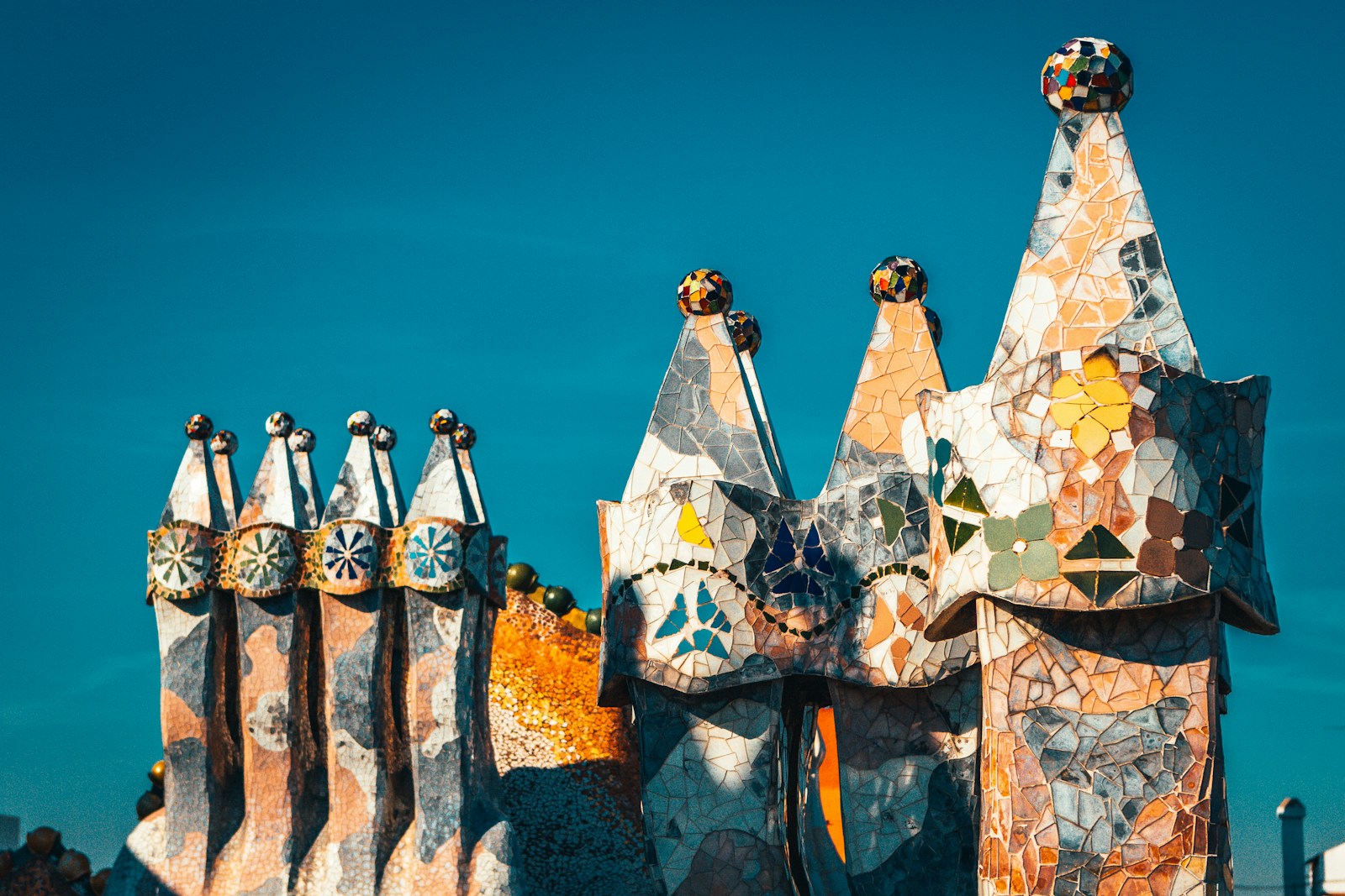 works of art by antoni gaudí